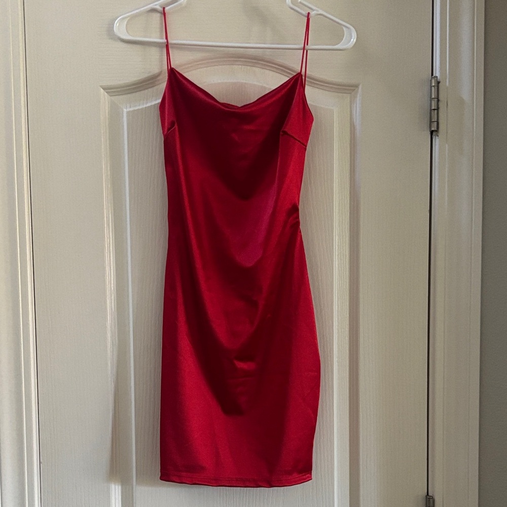 WINDSOR MEDIUM SATIN RED DRESS. GREAT COND. OPEN BACK W/2 STRAPS BUNDLE2SAVE